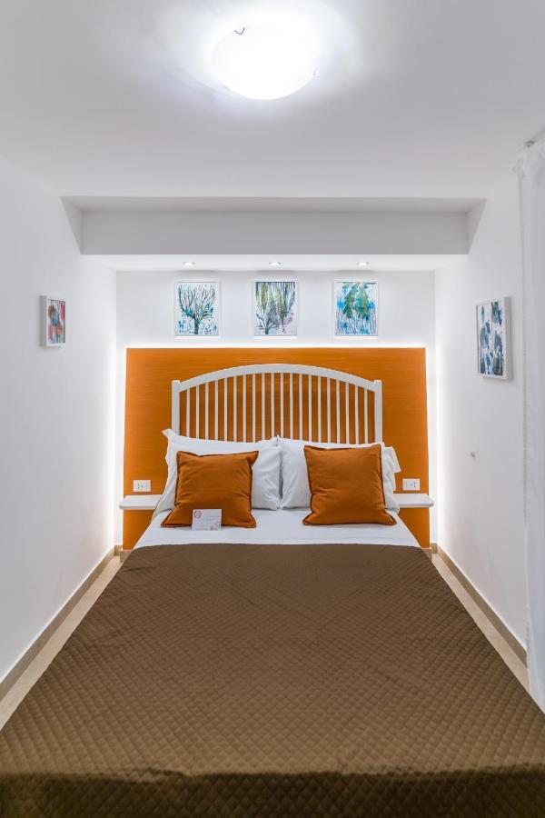 Mama Tita Rooms And Breakfast Palermo Buitenkant foto