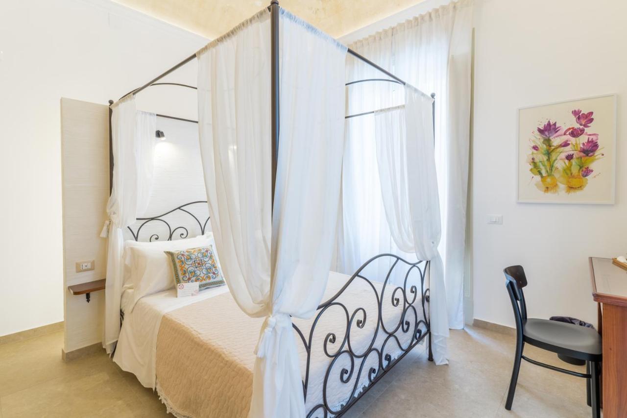 Mama Tita Rooms And Breakfast Palermo Buitenkant foto
