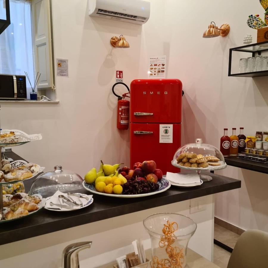 Mama Tita Rooms And Breakfast Palermo Buitenkant foto